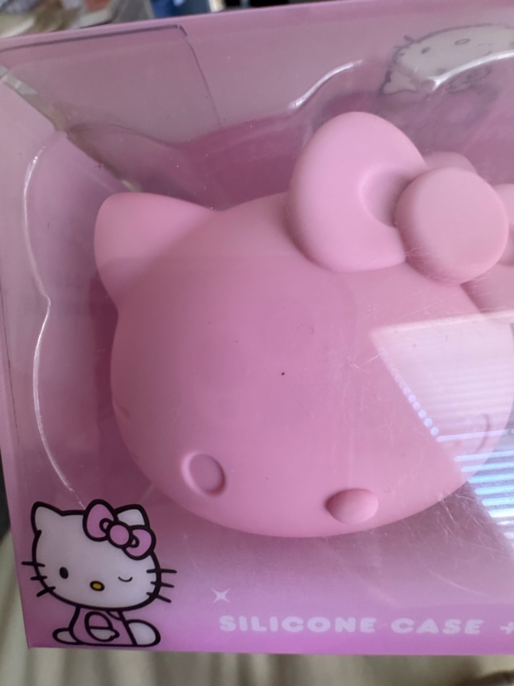 Hello Kitty Pink Silicone Case and Beauty Sponge Duo - Picture 4 of 8